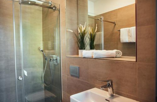 Neukoelln Apartment | The Rix Studios & Suites