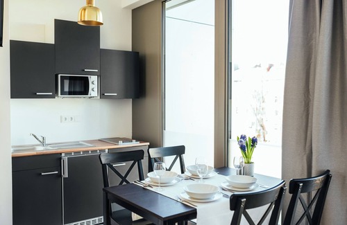 Neukoelln Apartment | The Rix Studios & Suites