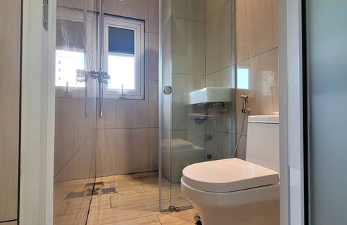 Downtown Ho Chi Minh City Hotel | The Rixx homestay