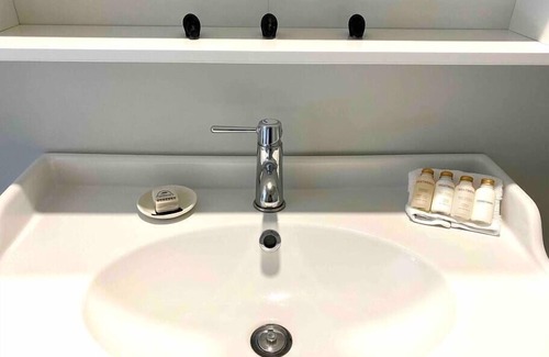 Brew Bay Other | The Roost - Brand New Private Suite with Hot Tub
