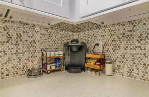 Rockledge Apartment | The Rockledge Billiard House