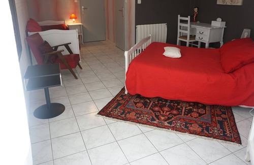 Aytre Bed & Breakfast | The Rocks BETTY Sands