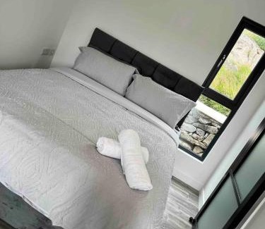 Newry Resort | The Rocks - Luxury Glamping Resort