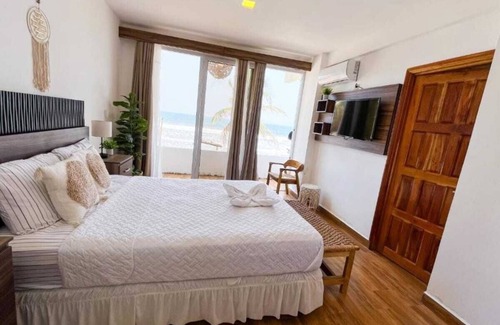 La Libertad Hotel | The Rooftop Hotel Beach & Club