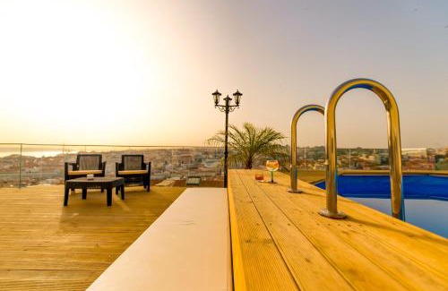 Sao Cristovao e Sao Lourenco Bed & Breakfast | The Rooftop