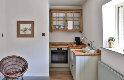 Beverston Other | The Rooks Apartment 2 - Beverston Castle Cotswolds
