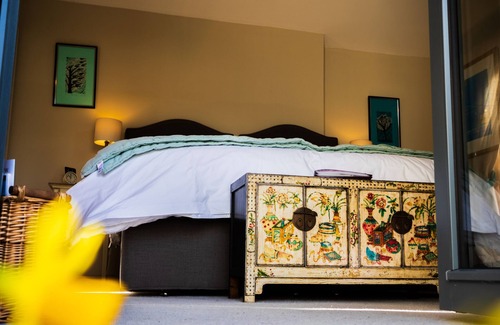Salisbury Bed & Breakfast | The Room in the Garden