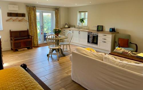 New Forest District Bed & Breakfast | The Roost