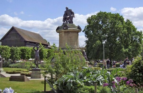 Stratford-upon-Avon Cottage | The Roost