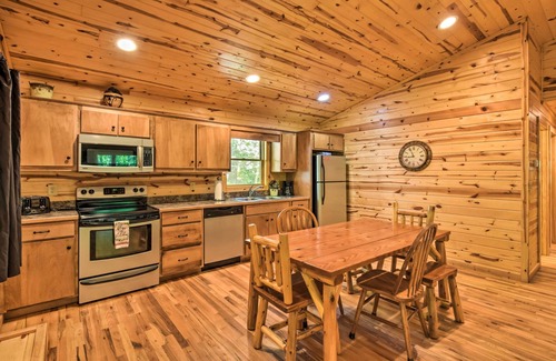 Helen Cabin | ‘The Round About’ at Sautee Mountain Retreat!