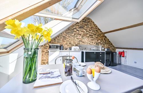 Hele House | The Round House