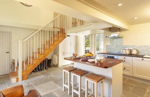 South Molton Cottage | The Round House, West Anstey