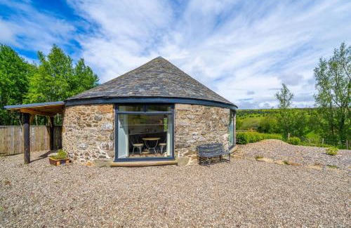 Dunkeld House | The Roundhouse