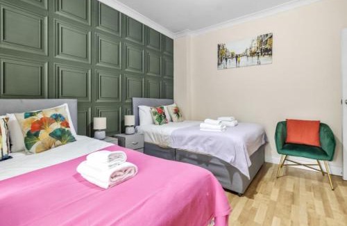 White Hart Lane Apartment | The Roundway Styles & Cosy Private Rooms in London