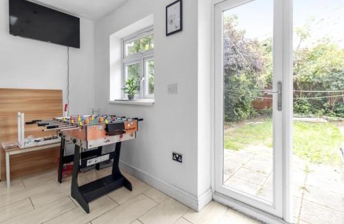 White Hart Lane Apartment | The Roundway Styles & Cosy Private Rooms in London