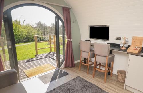 Cowbridge House | The Rowan Pod