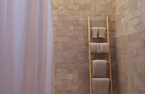 Waitsburg House | The Royal Block - Room 1