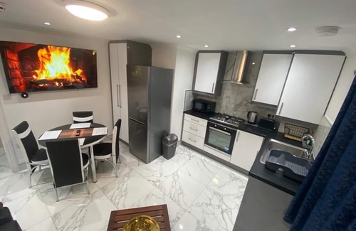 Townfield Apartment | THE ROYAL BOUTIQUE OXFORD LODGE BY LONDON HEATHROW