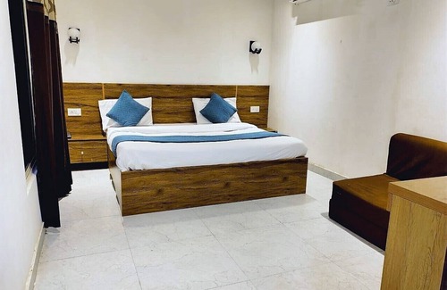 Vrindavan Resort | THE ROYAL CARGO RESORT