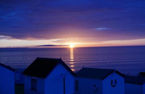 Westleigh Resort | The Royal Clovelly caravan with sea views
