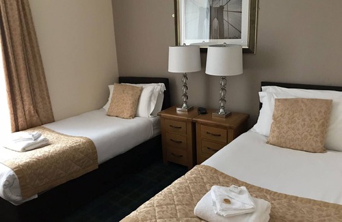 Dingwall Bed & Breakfast | The Royal Guesthouse