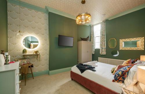 Bristol Old City Apartment | The Royal Mint - 2 Bedroom Apartment in Central Bristol by Mint Stays