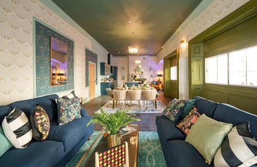 Bristol Old City Apartment | The Royal Mint - 2 Bedroom Apartment in Central Bristol by Mint Stays