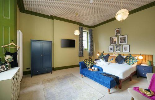 Bristol Old City Apartment | The Royal Mint apartment at The Bank of England