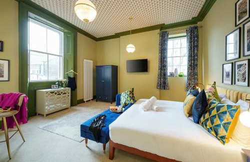 Bristol Old City Apartment | The Royal Mint apartment at The Bank of England