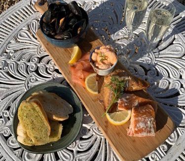 Cullen Hotel | The Royal Oak Hotel