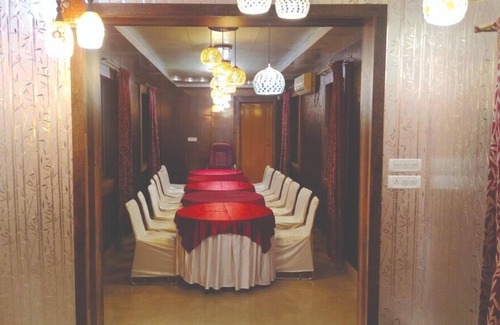 Bhubaneshwar Hotel | The Royal Suite