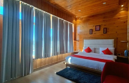 Kanatal Hotel | The Royals Apricot Garden