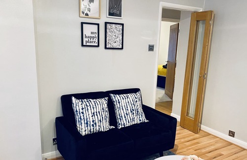 Byfleet Apartment | The Royston 2-Bed Apartment