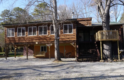 Franklin Cabin | The Ruby River - Phenomenal Riverfront Cabin