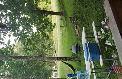 Jeffersonville Cabin | The ruffled feather cabin 52 acre farm.