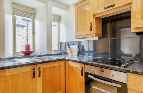 Chesterfield Cottage | THE RUMBLINGS 2, family friendly, character holiday cottage in Barlow