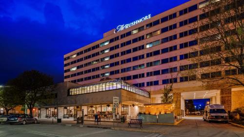 Rapid City Hotel | The Rushmore Hotel & Suites; BW Premier Collection