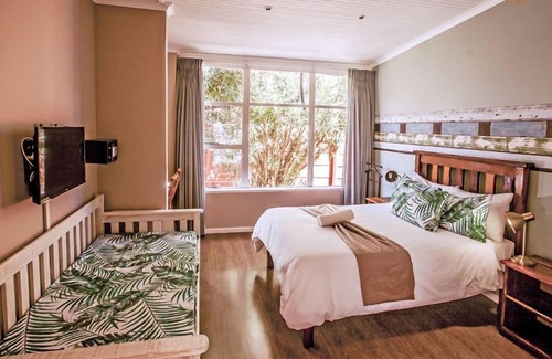 Summerstrand House | The Russel Guesthouse