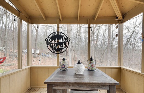 Bushkill House | The Rustic Retreat
