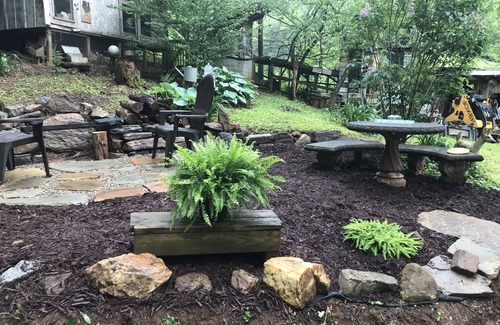 Franklin Cabin | The Rusty Nail, Shabby Chic Tiny Home/House!
