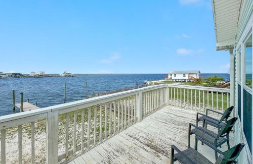 Fort Morgan Pines House | The Rusty Pelican