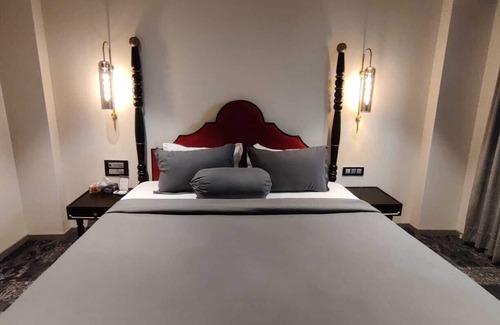 Green Park Hotel | The Saga Hotel