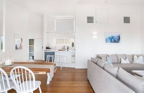 Seacliff House | The Sail House at Seacliff
