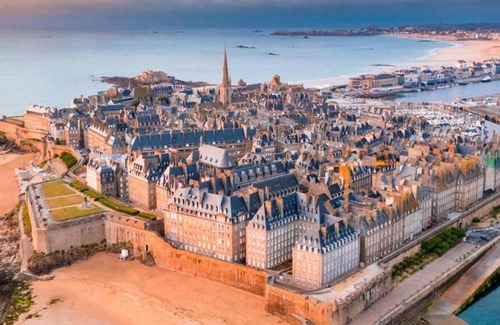 La Madeleine-Bellevue House | The Saint-Malo Drifter - Holiday Home