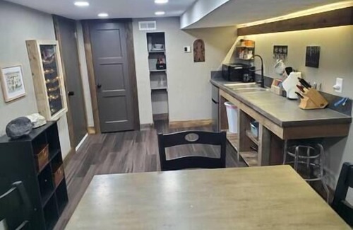 Fairpark Apartment | The Salt Lake Silvermine 1 bed 1 ba private
