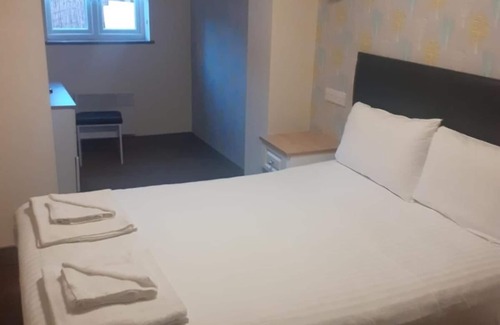 Birmingham Hotel | The Saltley Inn