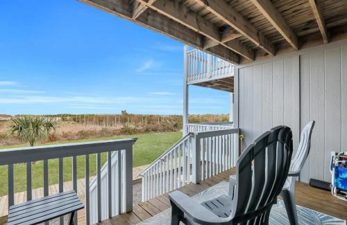 Saint Helena Island House | The Salty Breeze - Ocean Front 1 Bedroom