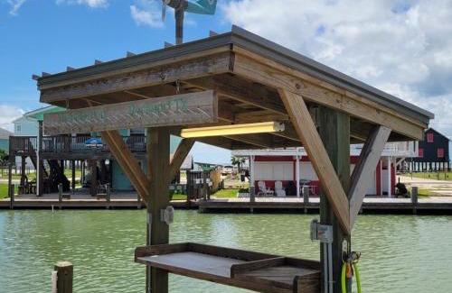 Rockport House | The Salty Dog at Copano Bay