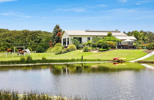 North Arm House | The Sanctuary Family Retreat in Noosa Hinterland