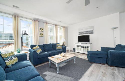 Sandbridge Apartment | The Sanctuary - No Worries 304B